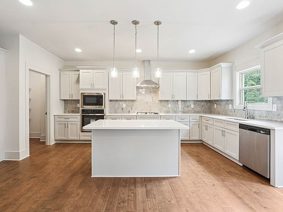 7th image of this home