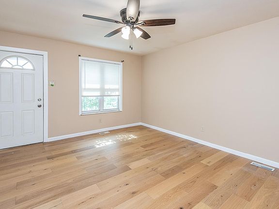 2nd image of 1411 Ramona Ln