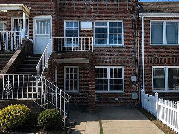 2nd image of 2520 E 63rd St