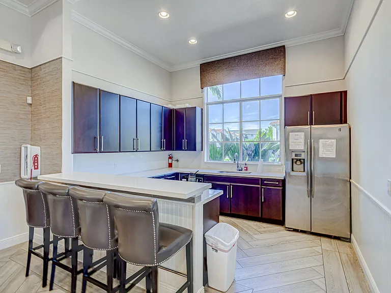 4147 Napoli Lake Dr — Photo 31