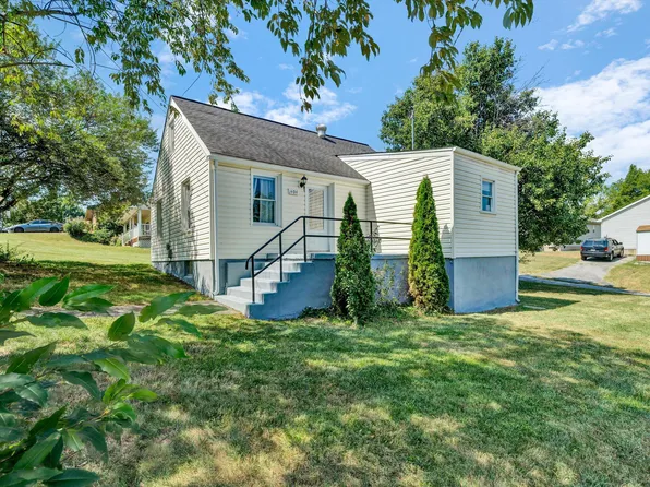 1404 10th St NE, Roanoke, VA 24012