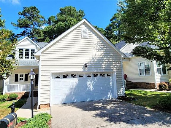 2nd image of 106 Park Oaks Ct
