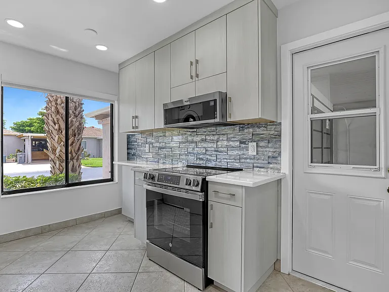 14735 Wildflower Ln — Photo 14