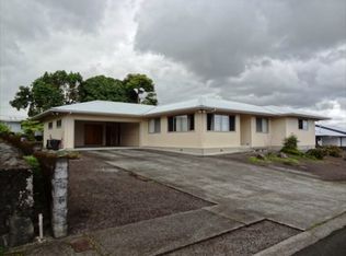 1596 Leilehua St, Hilo, HI 96720