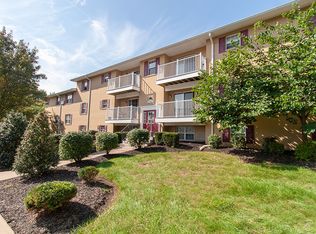 2140 Johnston Dr #212004J, Bethlehem, PA 18020