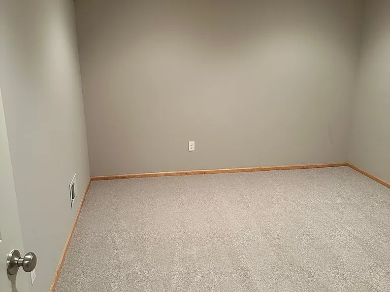 2437 121st Cir NE #D — Photo 13