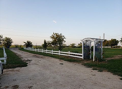 2nd image of 7701 County Road 512