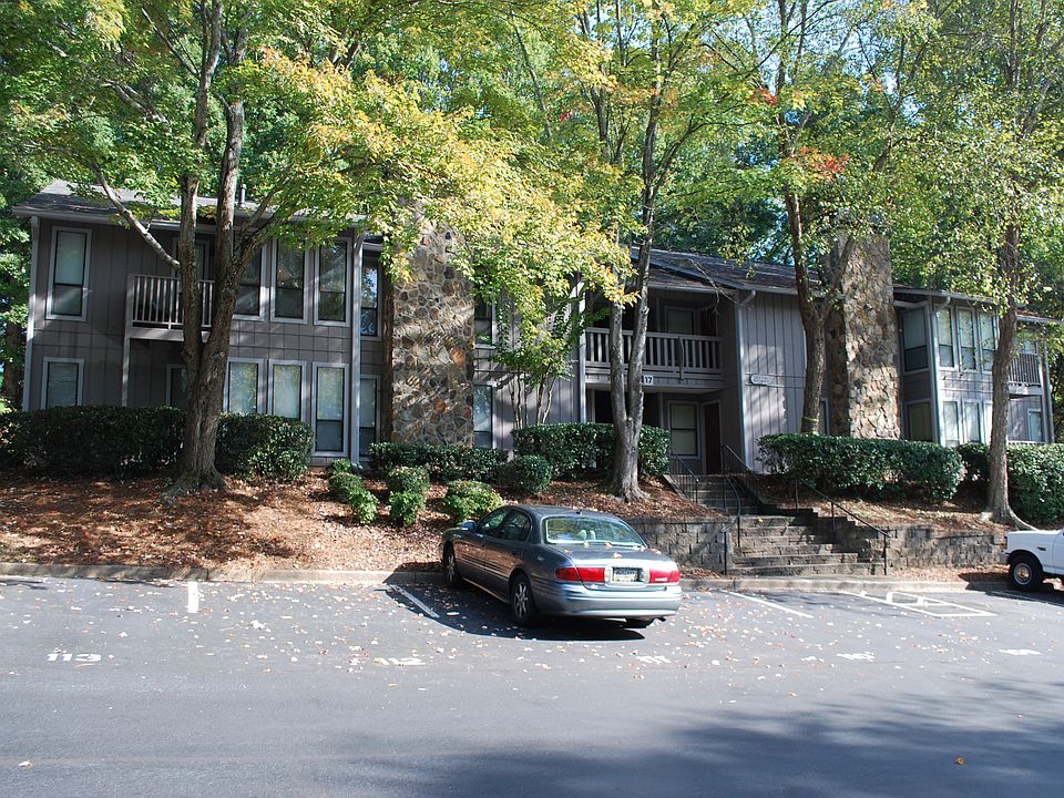 1st image of 5035 Woodridge Way