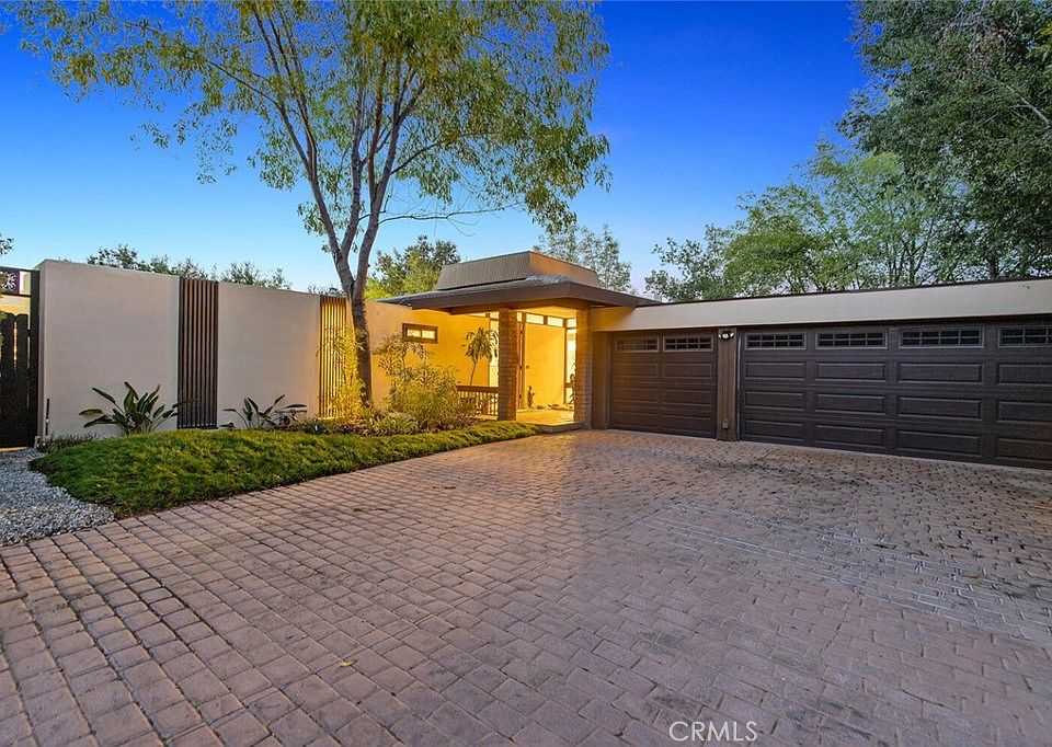 1st image of 23544 Highland Glen Dr