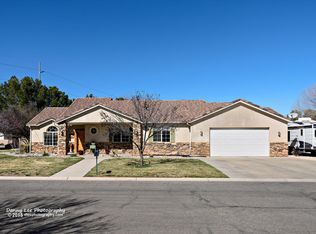742 W Caserio Cir, Washington, UT 84780