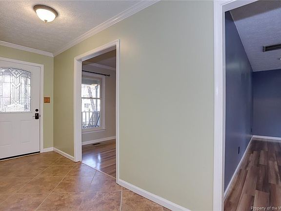 4th image of 132 Stone Lake Ct