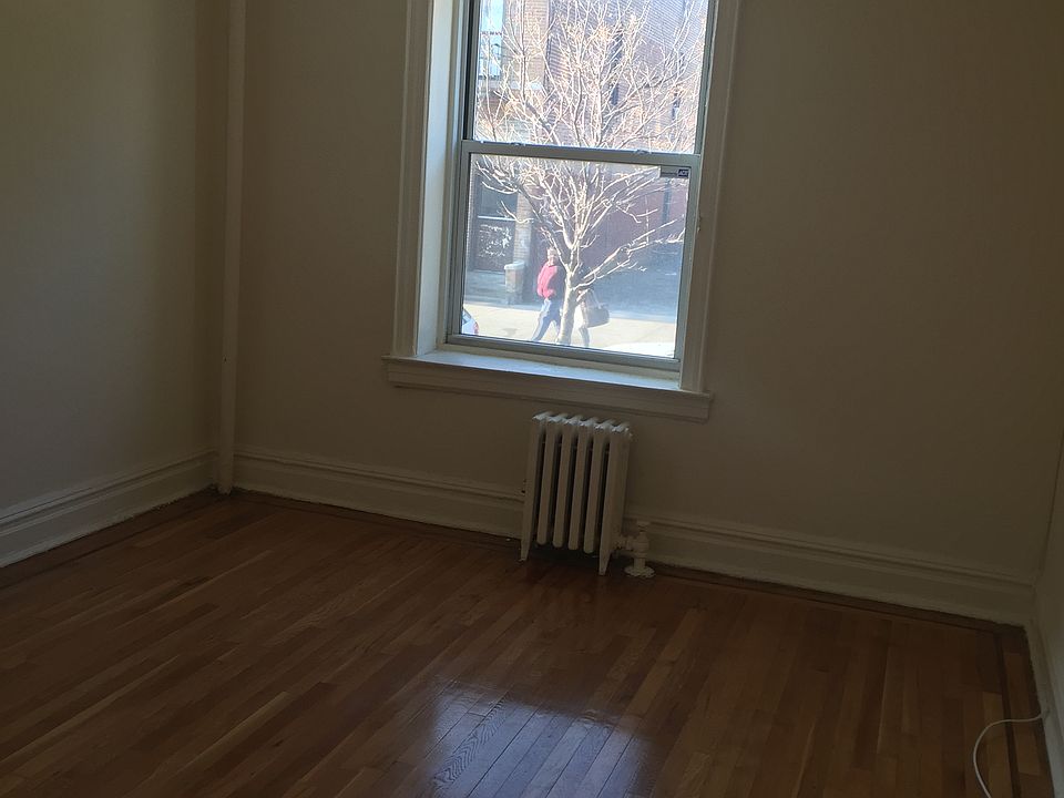 1st image of 3405 44th St APT 1H