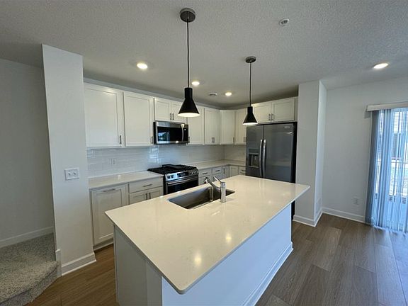3rd image of 14962 Ferret St NW
