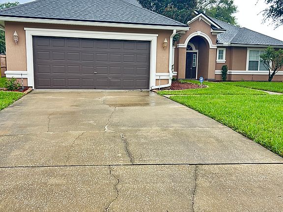 4th image of 3120 Double Oaks Dr