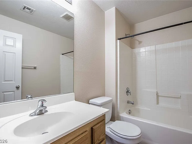 3925 Meadow Foxtail Dr — Photo 18