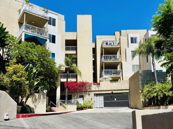 2222 N Beachwood Dr APT 207, Los Angeles, CA 90068
