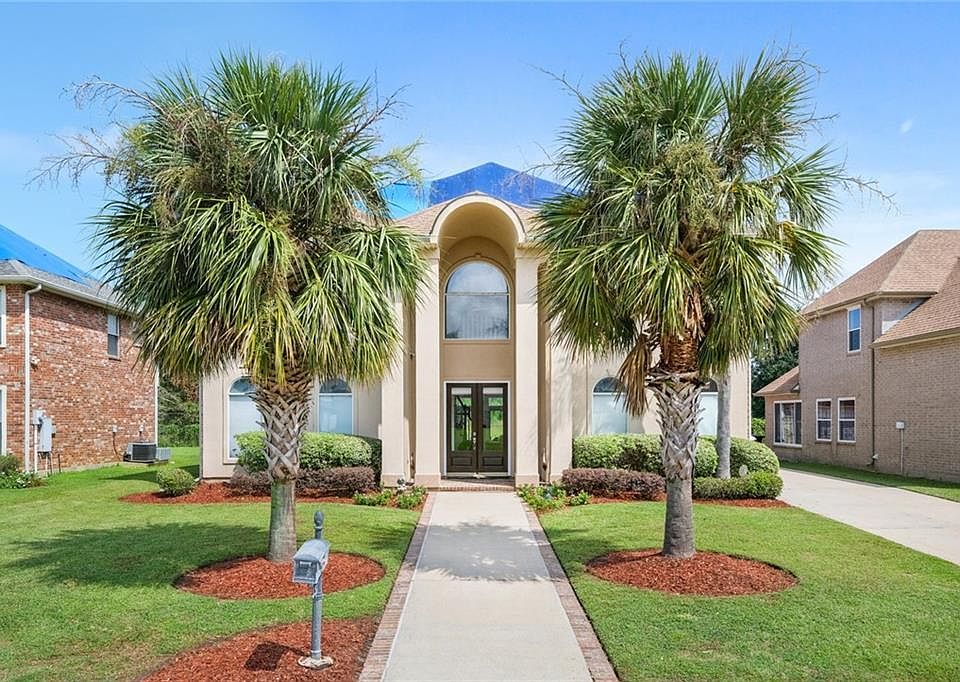 1st image of 5026 E Saint Andrews Cir