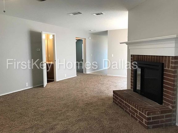 3rd image of 117 Pheasant Ln