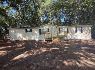 1677 W Grantville Rd, Grantville, GA 30220