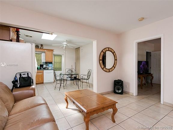 5th image of 1490 SW 32nd St #1