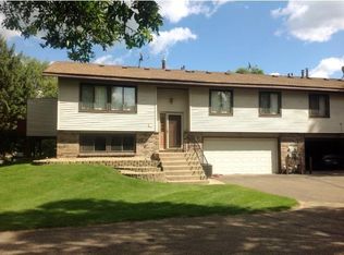 419 98th Ave NE, Blaine, MN 55434
