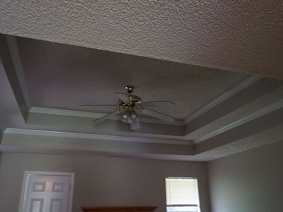 5th image of 909 Pine Cone Cir