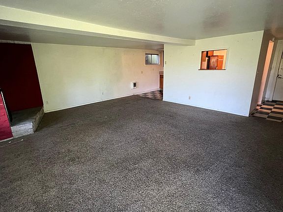 5th image of 1810 NE Wheatland Dr APT B