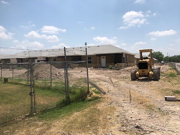 New Construction. Right Side