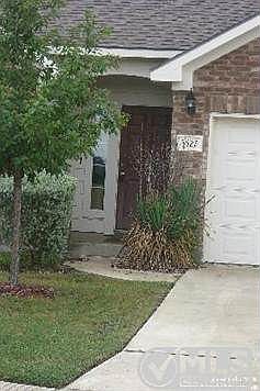 2nd image of 3527 Bennington Way