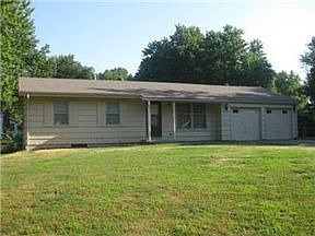 1st image of 602 NW Carroll Dr