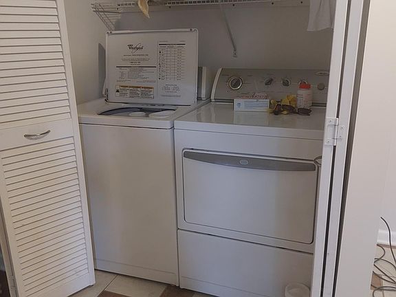 5th image of 23422 Helen Ave