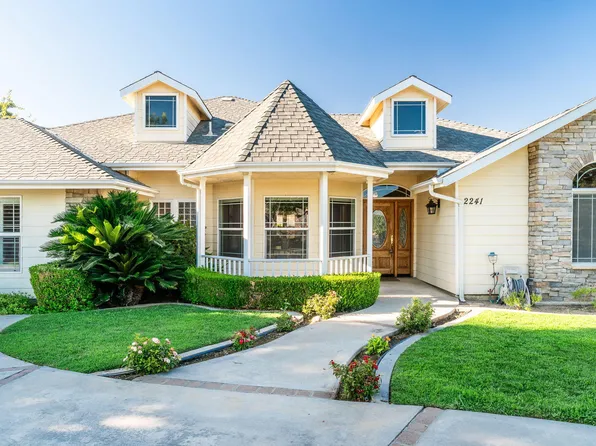2241 Kamm Avenue, Kingsburg, CA 93631