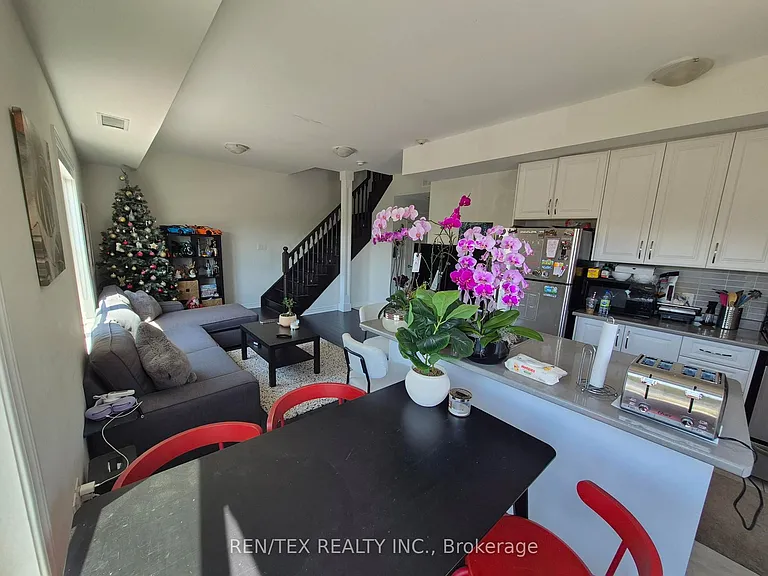 3905 Major Mackenzie Dr W #217 — Photo 10