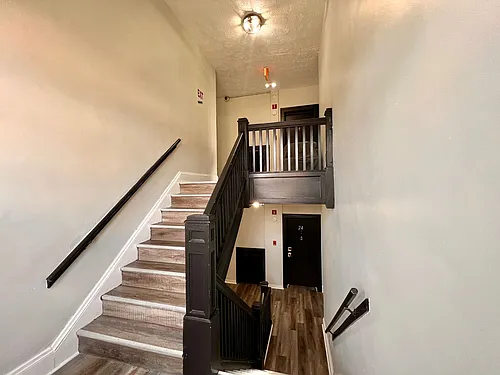 Brooklyn Manor Photo 1