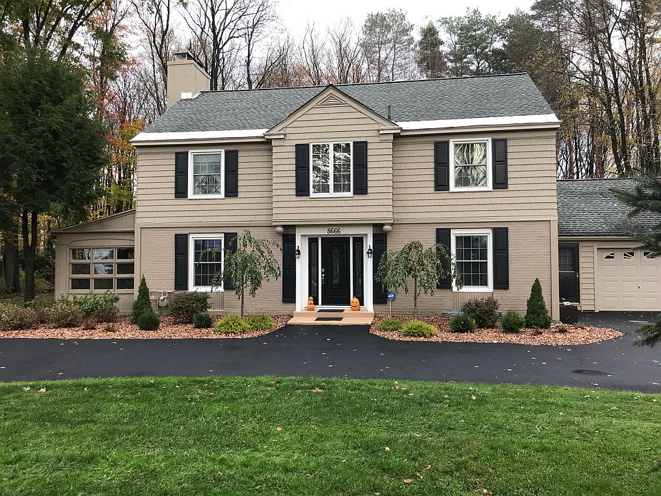 2nd image of 8666 Holmes Rd #Es