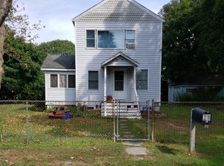 29 Flower Rd, Mastic Beach, NY 11951