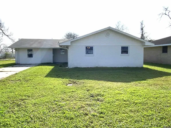 33005 Adams Dr, White Castle, LA 70788