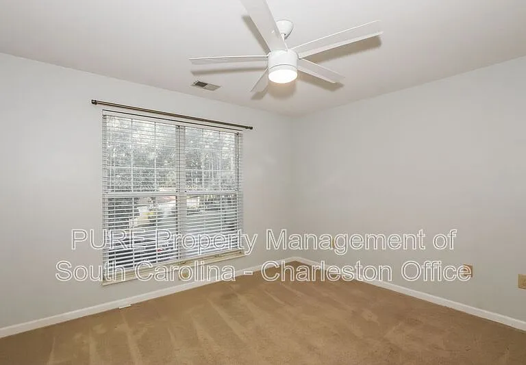208 Pipers Ln #208 — Photo 15