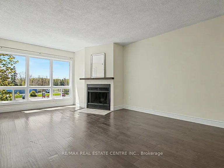 15 Hofstetter Ave #313 — Photo 10
