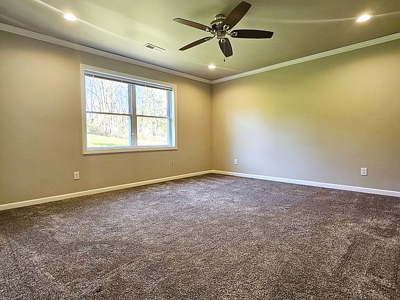 5th image of 406 5th St #F