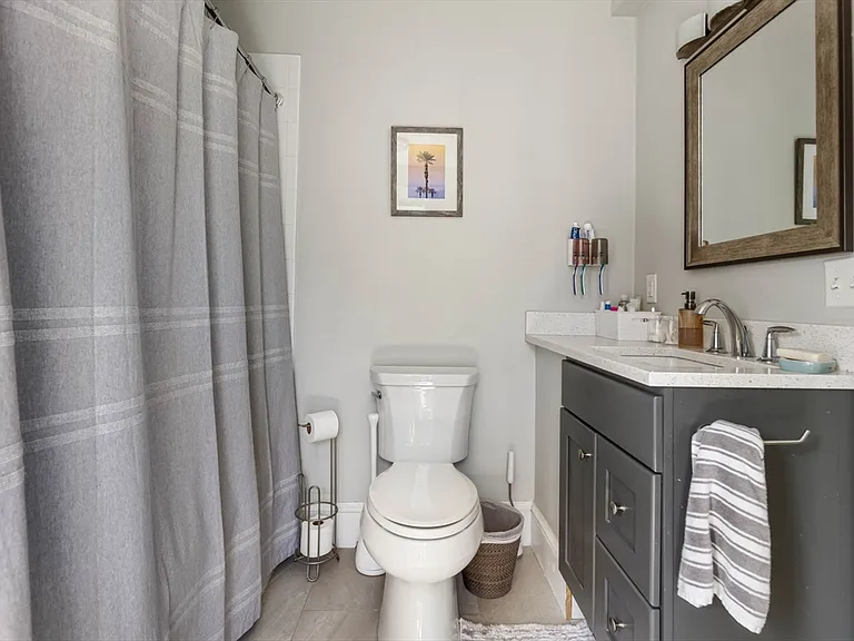 79 Alder St #2 — Photo 9