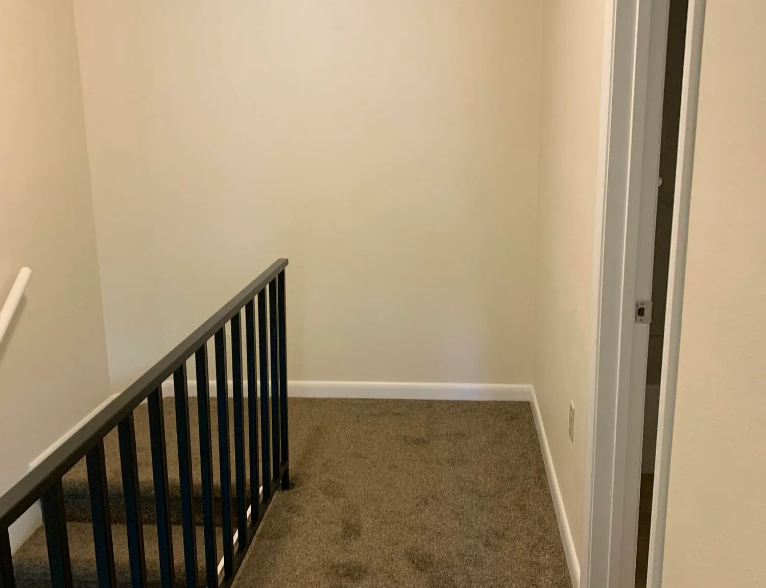 1 bed, 1.0 bath, 775 sqft, $1,010 — Photo 3