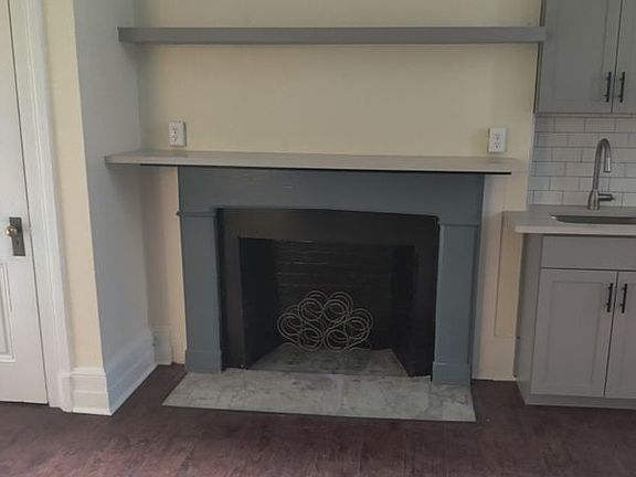 4th image of 6 E Franklin St #3