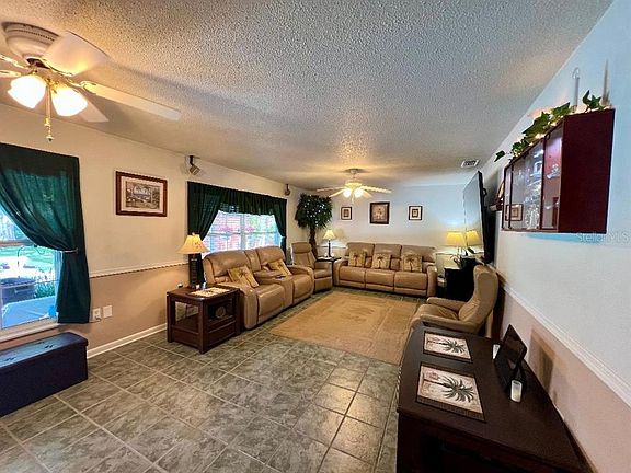 5th image of 4033 SE 15TH ST