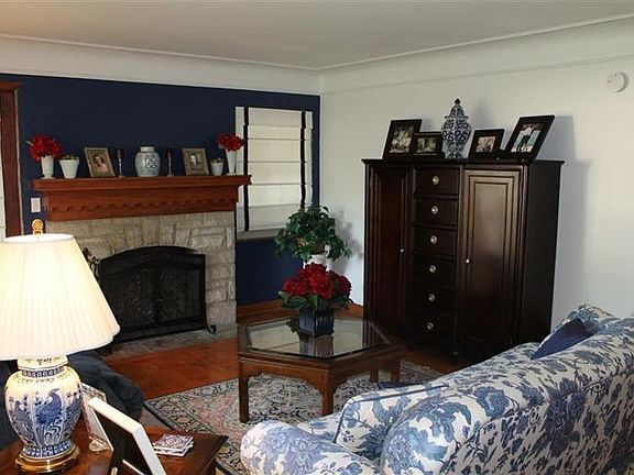 4th image of 6411 Edwood Ave
