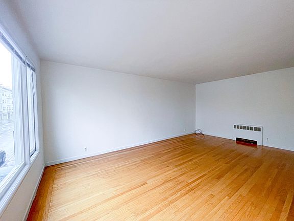 2nd image of 2645 Polk St APT 101