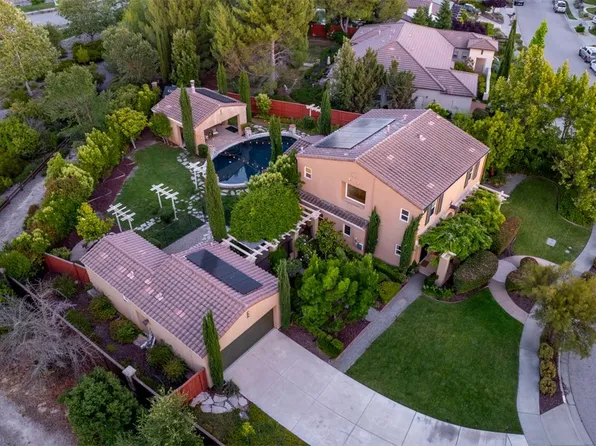 1025 Riesling Ln, Templeton, CA 93465
