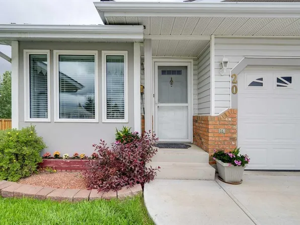 20 S Cosgrove Close, Red Deer, AB T4P 3N5