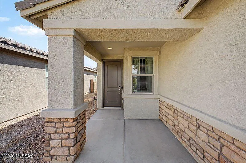 3 bed, 2.0 bath, 1600 sqft, $1,895 — Photo 4