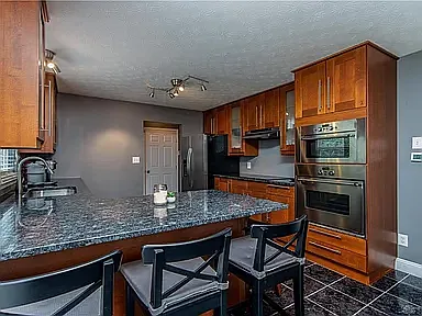 3595 King Edward Way — Photo 5